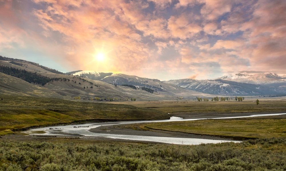 Yellowstone,Sunset,In,Lamar,Valley